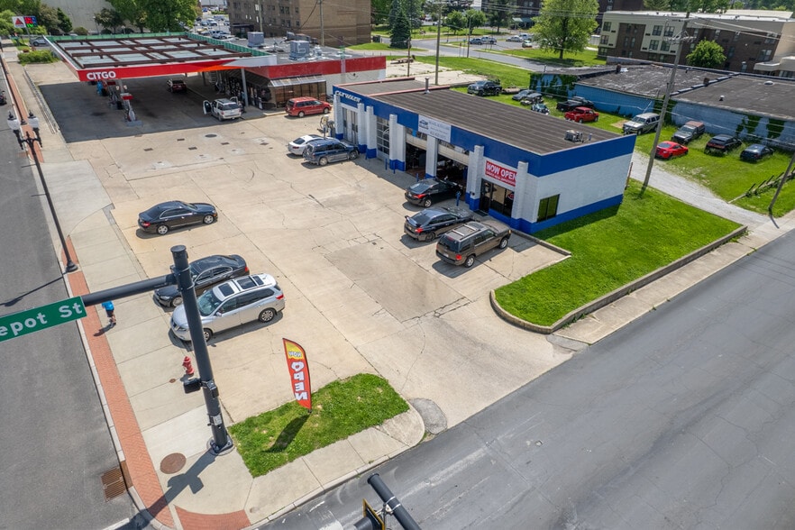 210-212 W National Ave, Brazil, IN for sale - Building Photo - Image 2 of 7