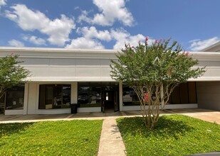 5450 FM 1960 Rd W, Houston, TX for lease Building Photo- Image 1 of 1