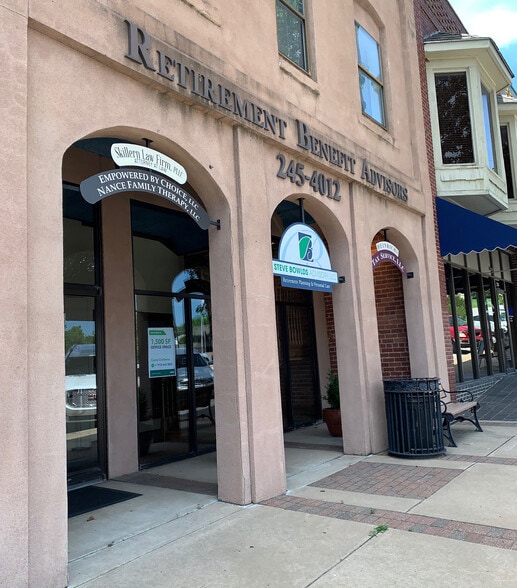 212 N Main St, Sand Springs, OK for sale - Primary Photo - Image 2 of 17