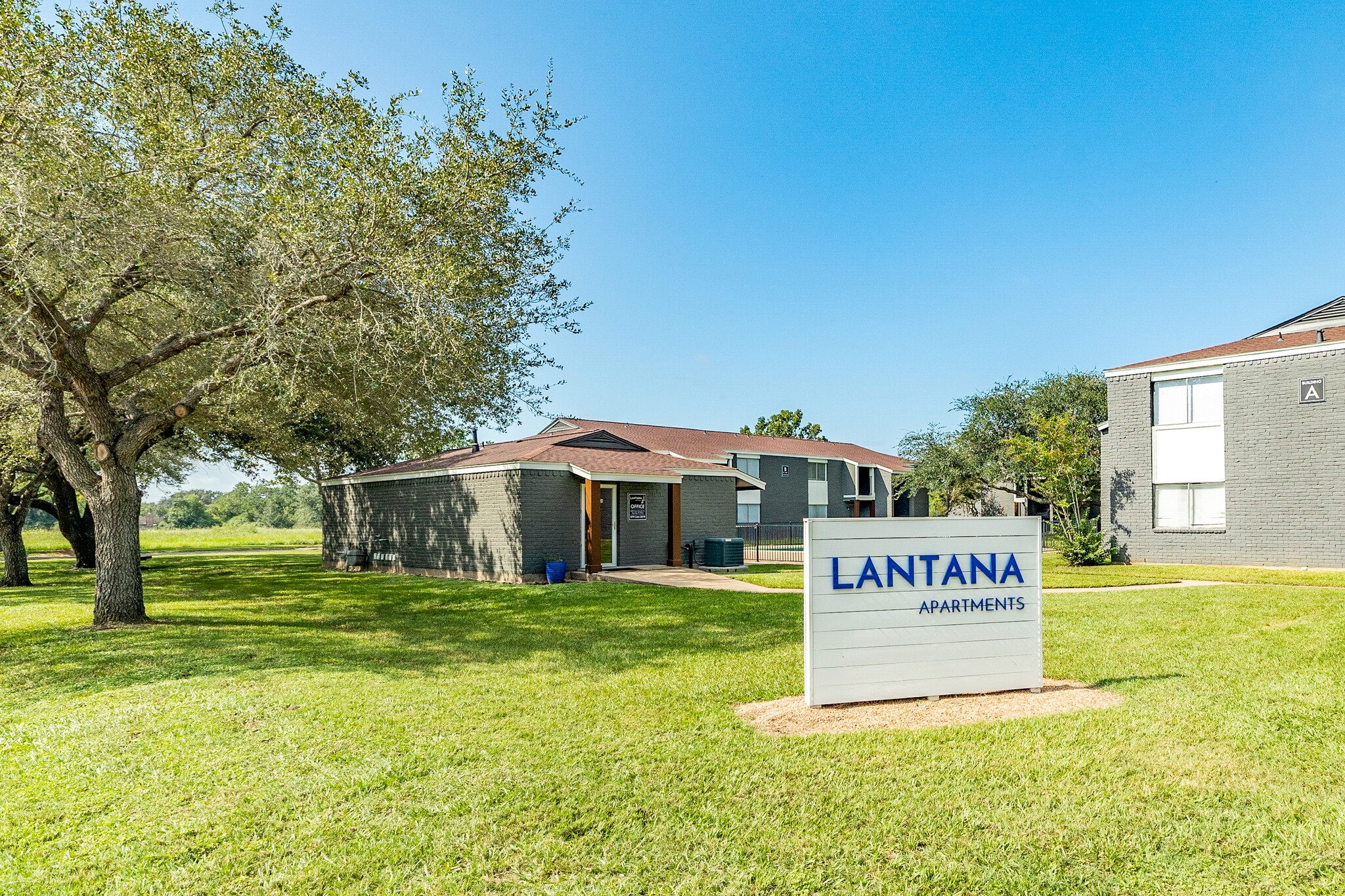 4408 Hiram Brandon Dr, Bay City, TX for sale Building Photo- Image 1 of 15