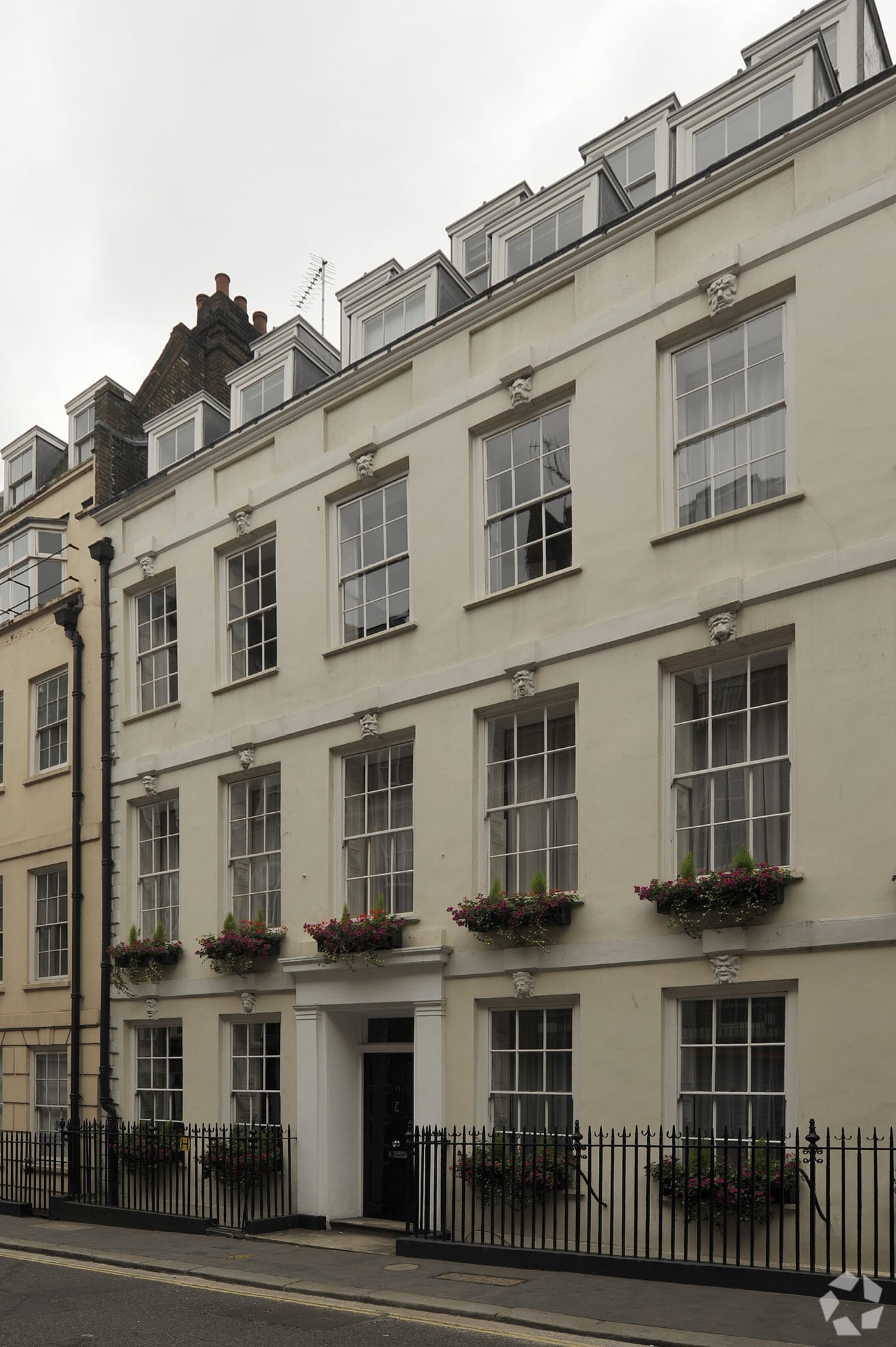 11 Buckingham St, London for sale Primary Photo- Image 1 of 12