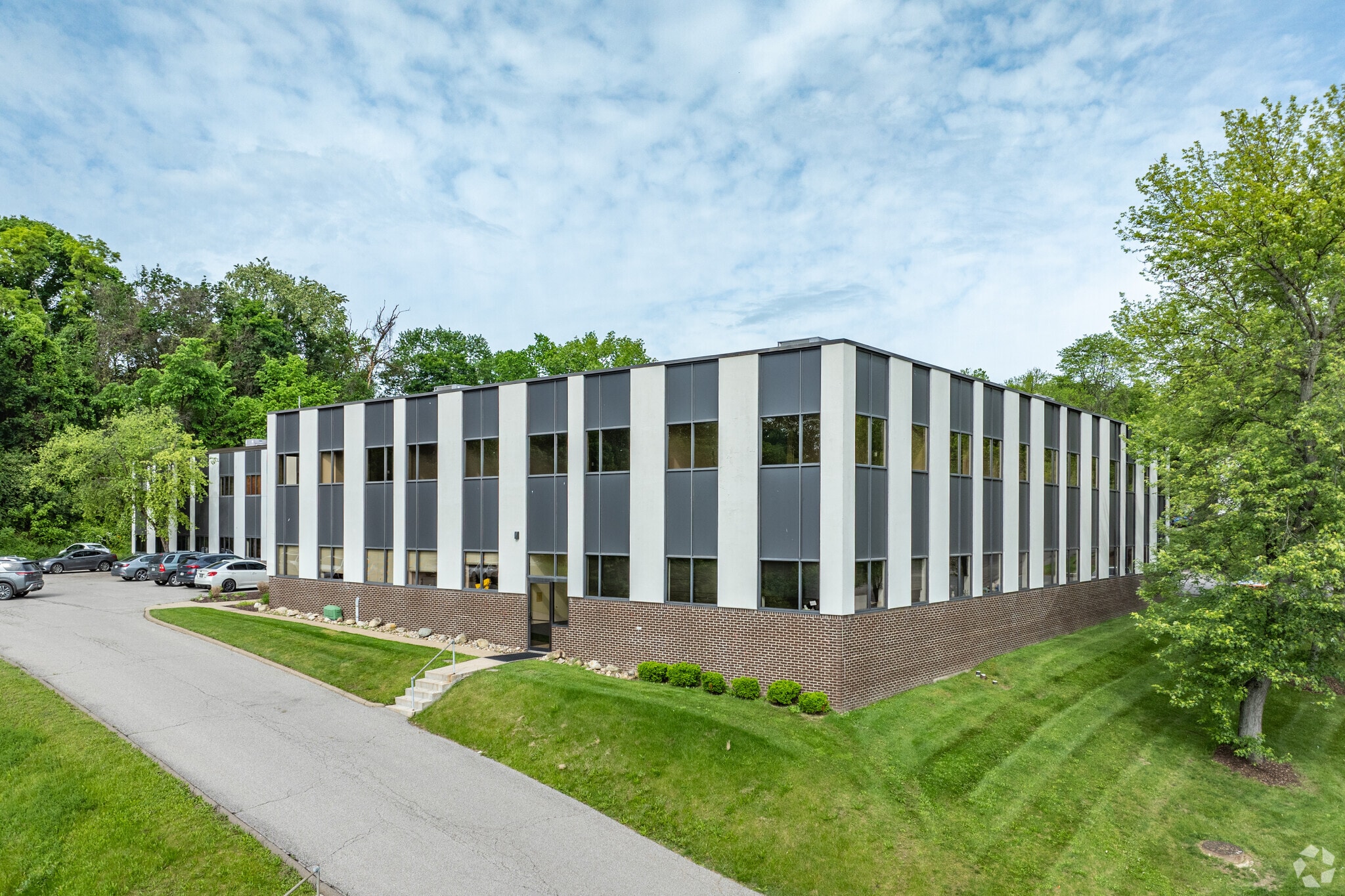 600 N Bell Ave, Carnegie, PA for sale Primary Photo- Image 1 of 27