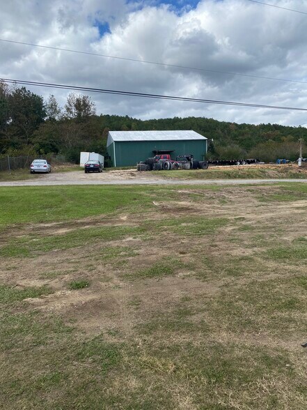 76 Industrial Dr, Dora, AL for lease - Primary Photo - Image 1 of 6