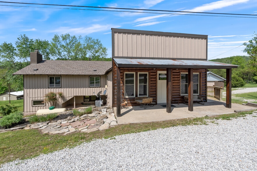 19379 US-62, Eureka Springs, AR for sale - Primary Photo - Image 1 of 54