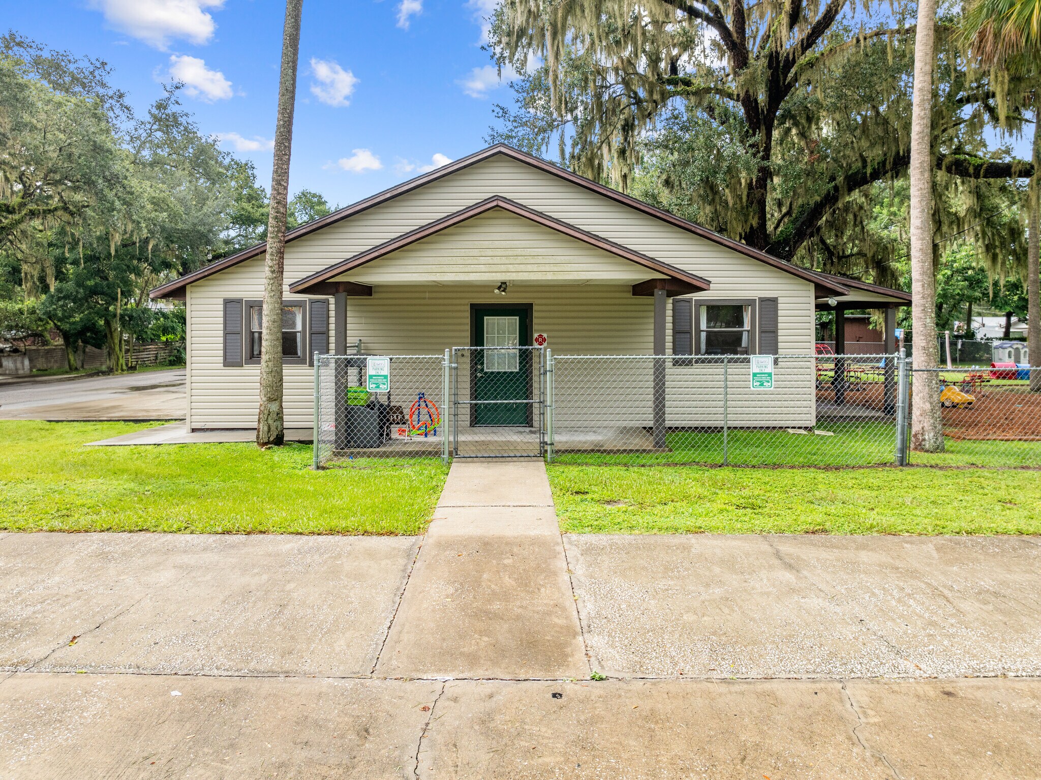 102 S Highland St, Bushnell, FL for sale Building Photo- Image 1 of 53