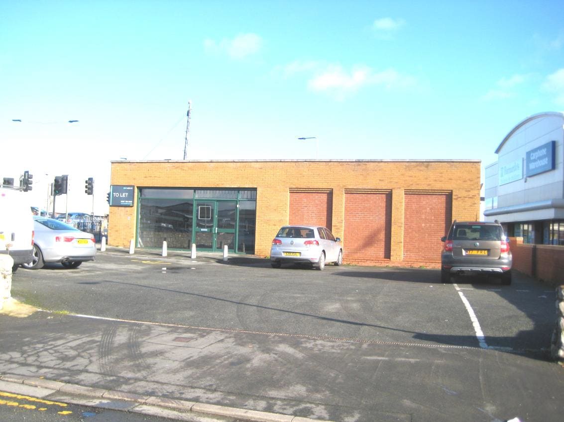 2 Marsh Rd, Rhyl for sale Primary Photo- Image 1 of 1