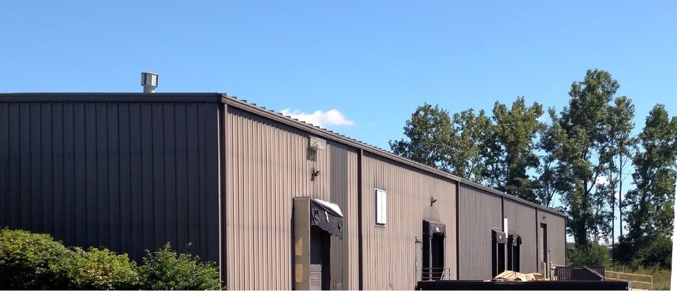 6150 Enterprise Pky, Grove City, OH for lease - Building Photo - Image 1 of 9