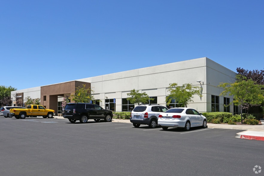 7355 N Palm Ave, Fresno, CA for sale - Primary Photo - Image 1 of 1