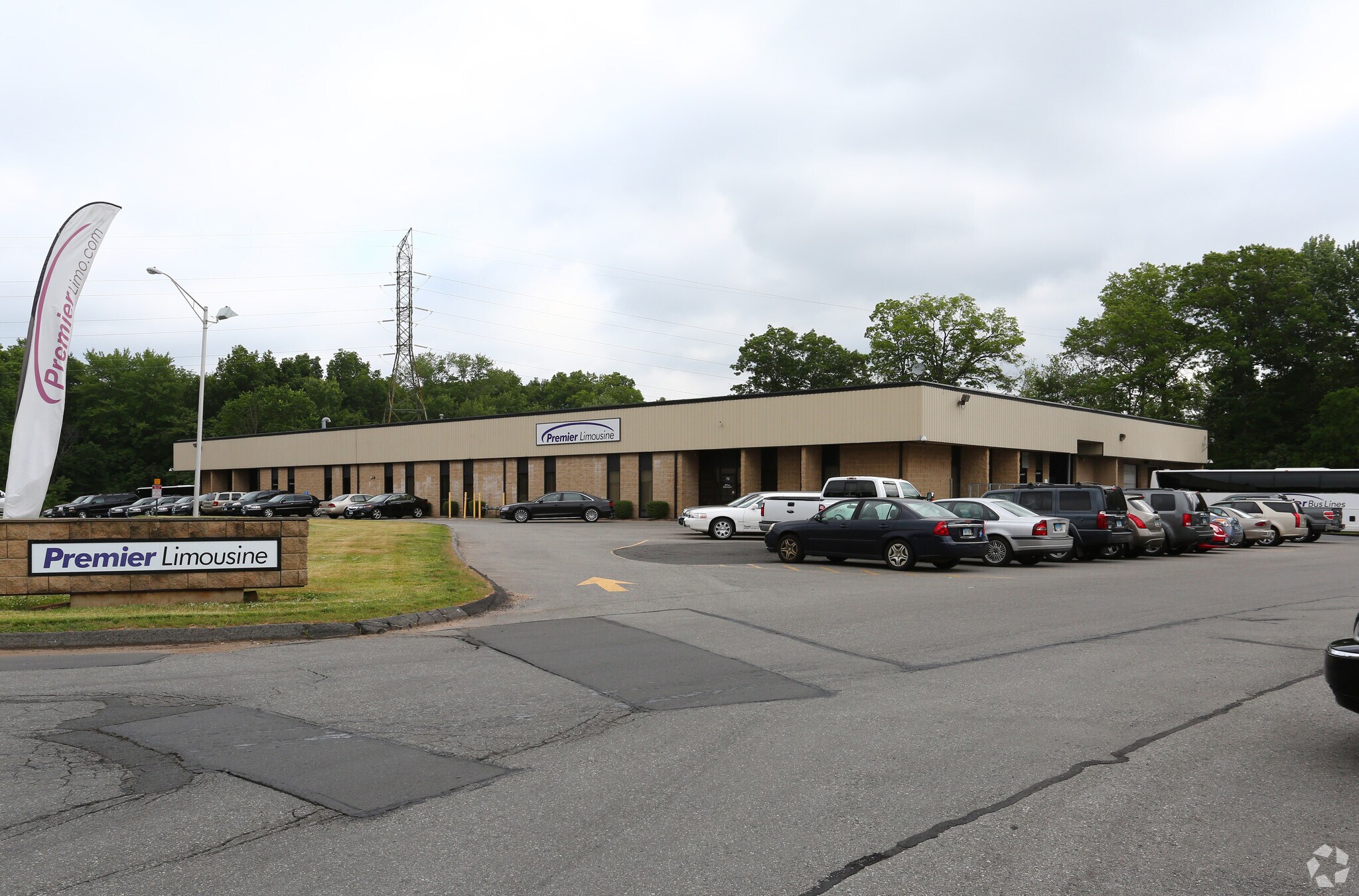 76 Fuller Way, Berlin, CT for sale Primary Photo- Image 1 of 1