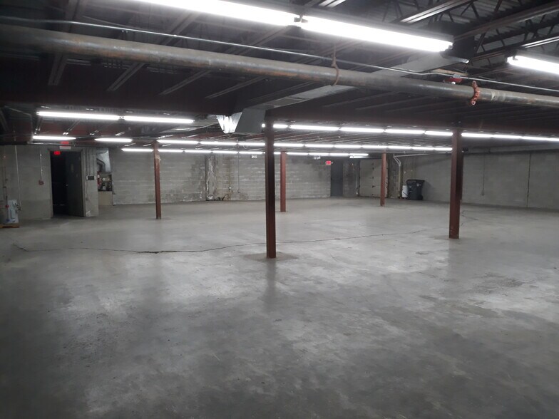 760-780 N Main St, Providence, RI for lease - Interior Photo - Image 3 of 11