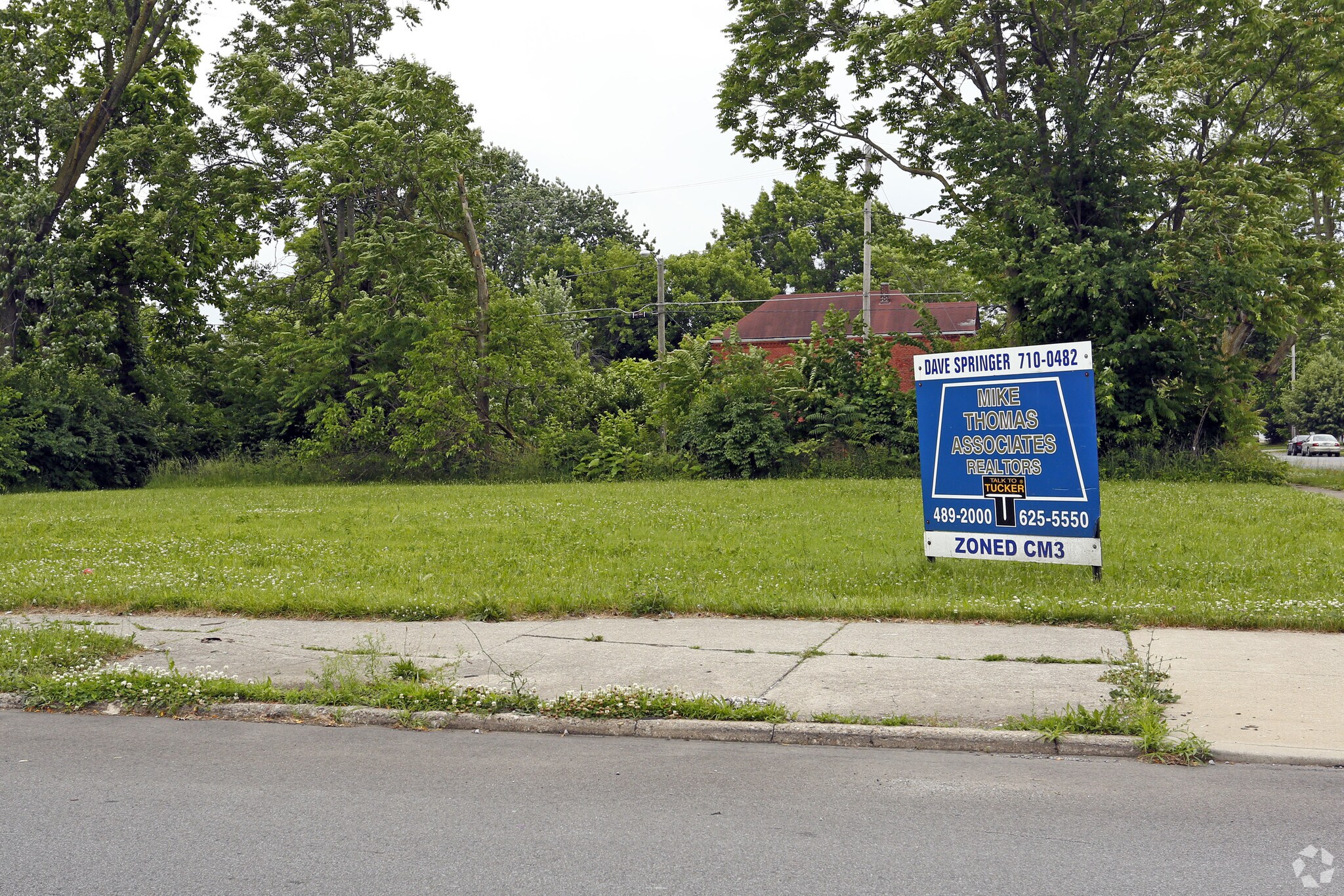 702 E Lewis St, Fort Wayne, IN for sale Primary Photo- Image 1 of 1