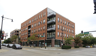 Corner Retail Space For Lease on Halsted - Loft