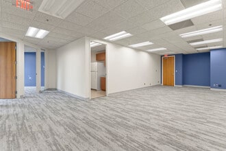 12355 Sunrise Valley Dr, Reston, VA for lease Interior Photo- Image 2 of 5