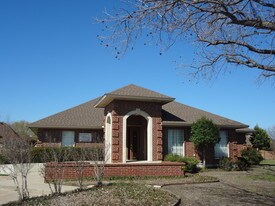 4502 River Oaks Pky, Garland TX - Office Space