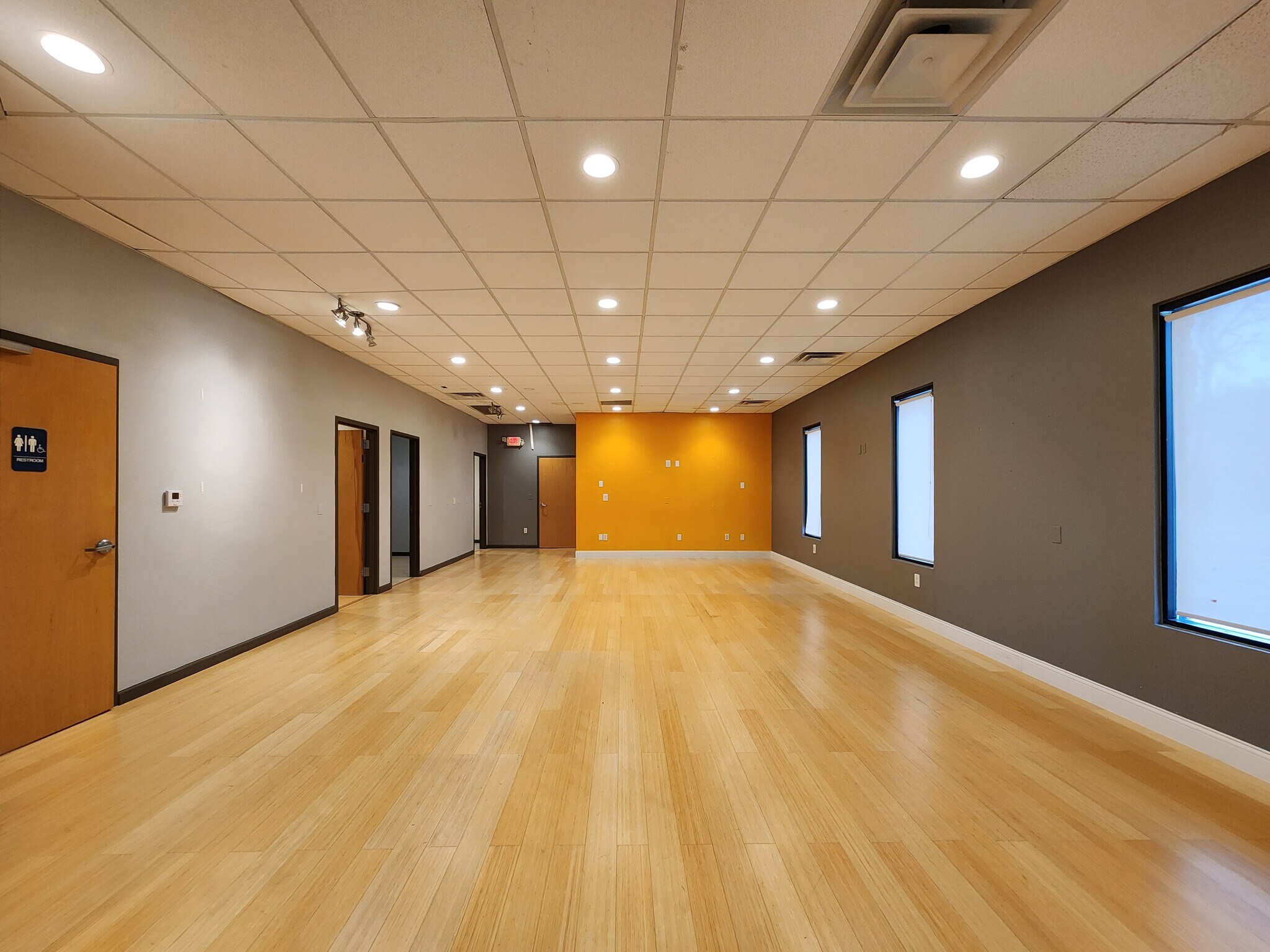 7225 W Highway 71, Austin, TX for sale Building Photo- Image 1 of 1