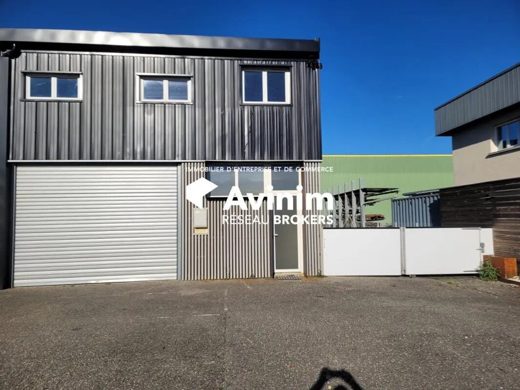 Office in Porte-de-Savoie for lease Building Photo- Image 1 of 3