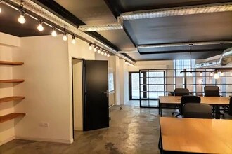 Office in Marseille for lease Building Photo- Image 2 of 6