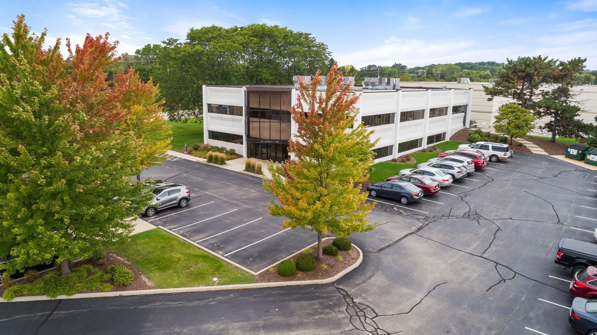 810 Cardinal Ln, Hartland, WI for lease Primary Photo- Image 1 of 18