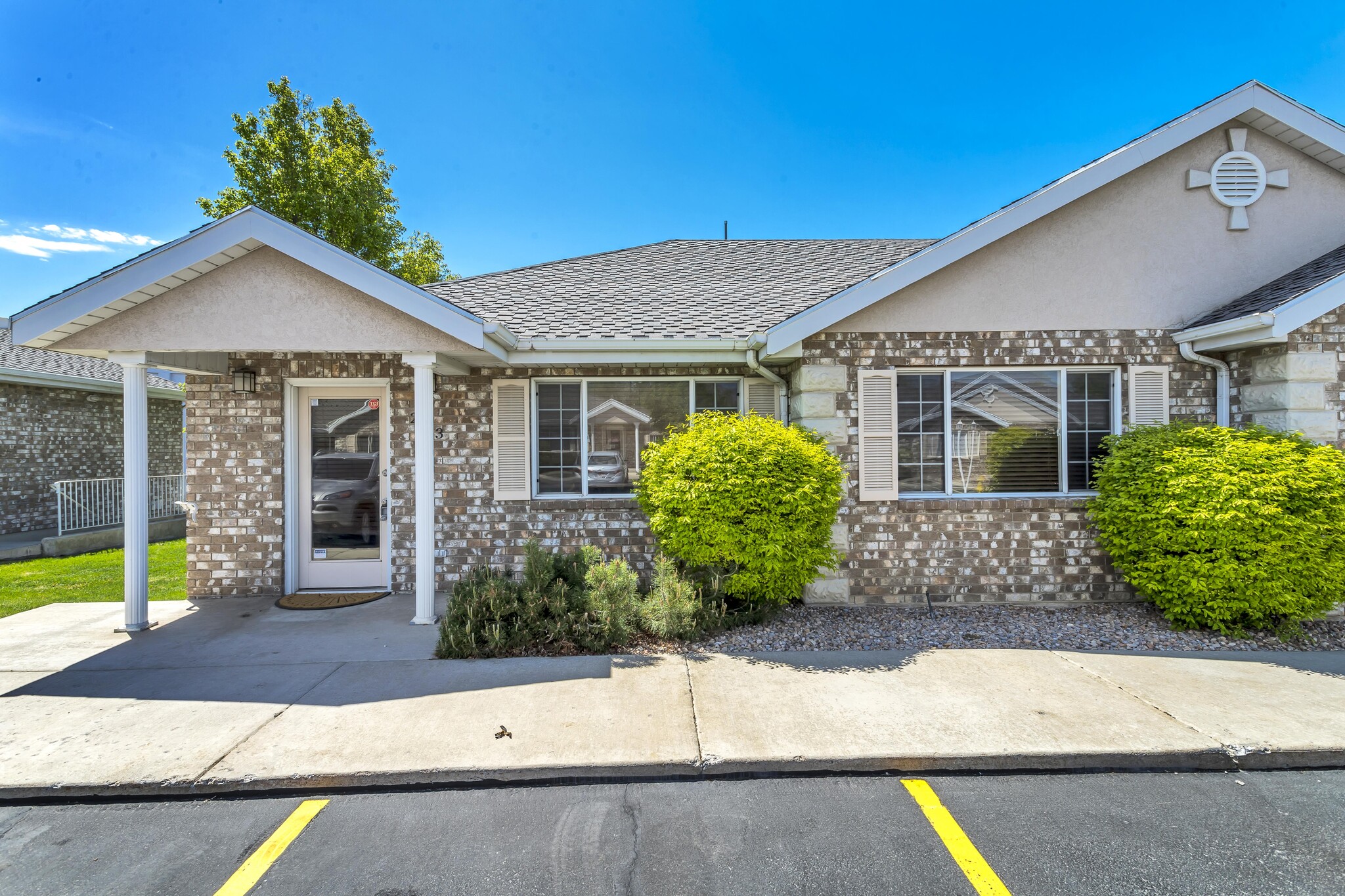 526 N Orem Blvd, Orem, UT for sale Primary Photo- Image 1 of 1