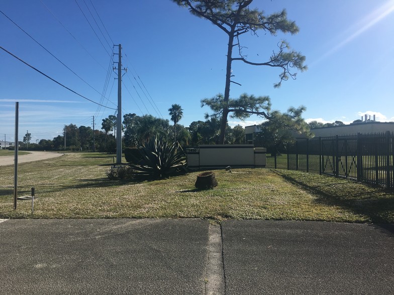 1450 Treeland Blvd SE, Palm Bay, FL for lease - Other - Image 2 of 19