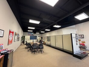 1007 SW A St, Bentonville, AR for lease Interior Photo- Image 2 of 4