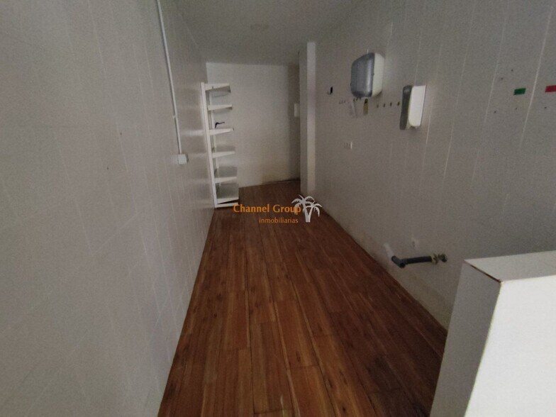 Retail in Elche for lease - Building Photo - Image 2 of 6