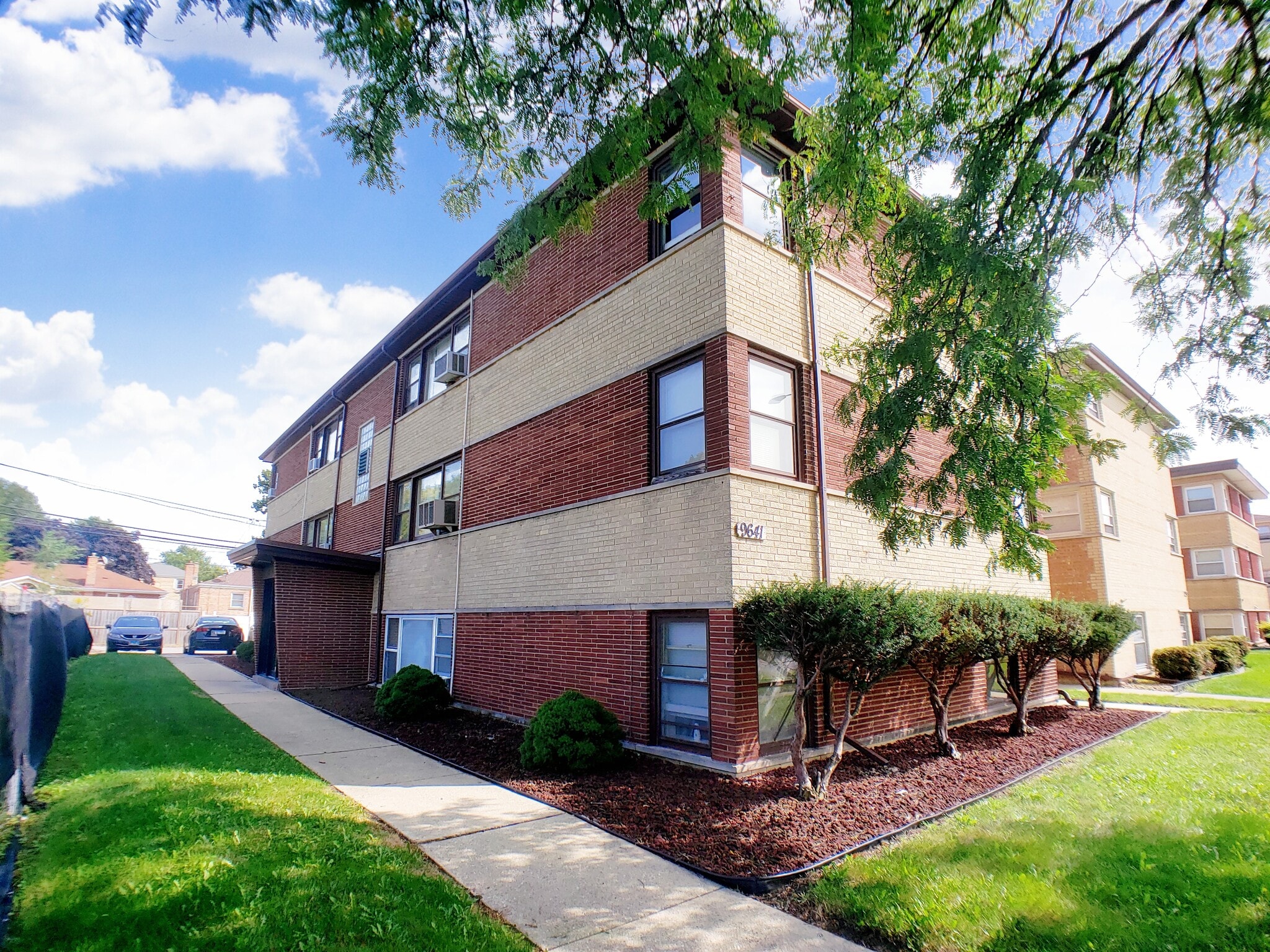 9641 S Pulaski Rd, Evergreen Park, IL for sale Building Photo- Image 1 of 1