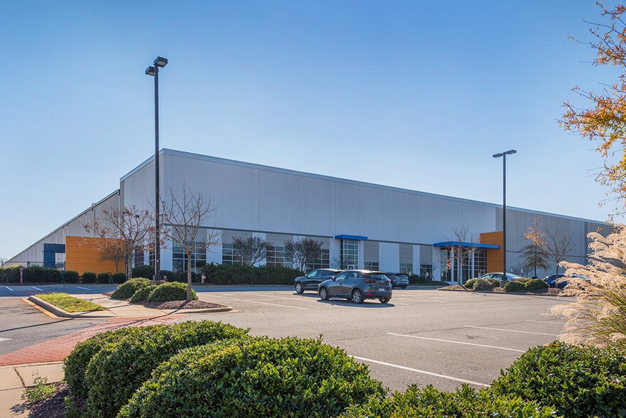 885 Paragon Way, Rock Hill, SC for sale - Building Photo - Image 3 of 13