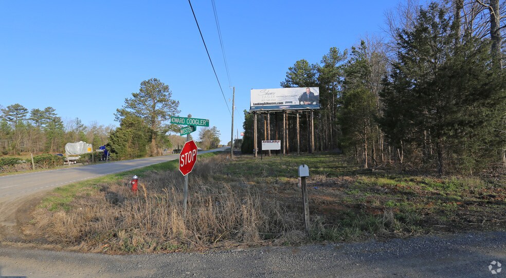 341 Western Ln, Irmo, SC for sale - Primary Photo - Image 1 of 1