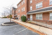 23-34 Regency Plz, Glen Mills PA - Live-Work Space