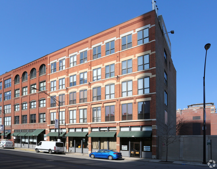 410 W Grand Ave, Chicago, IL for sale - Building Photo - Image 1 of 1