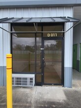 10617 Fuqua St, Houston, TX for lease Building Photo- Image 1 of 6