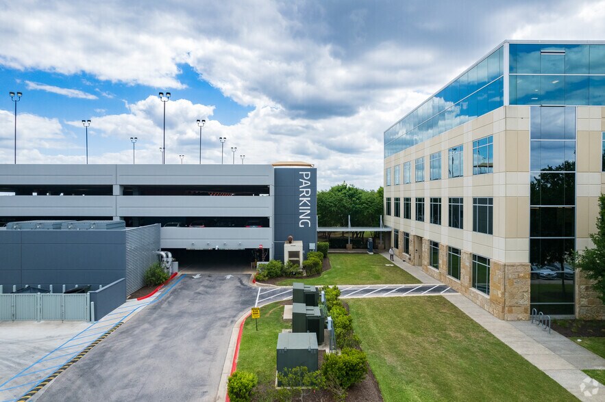 5301 Southwest Pky, Austin, TX for lease - Building Photo - Image 2 of 21