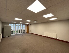 6-10 Livingstone Rd, Hessle for lease Interior Photo- Image 1 of 9