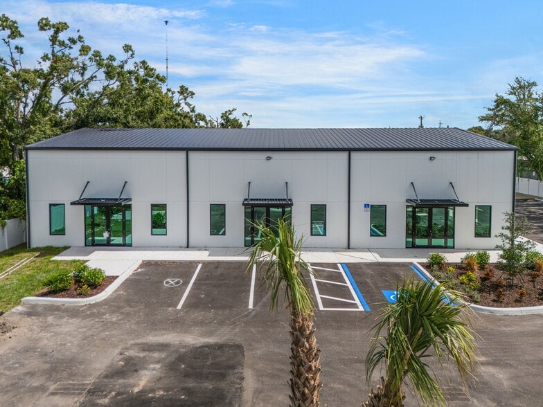 124 Houle Ave, Sarasota, FL for lease - Building Photo - Image 3 of 7
