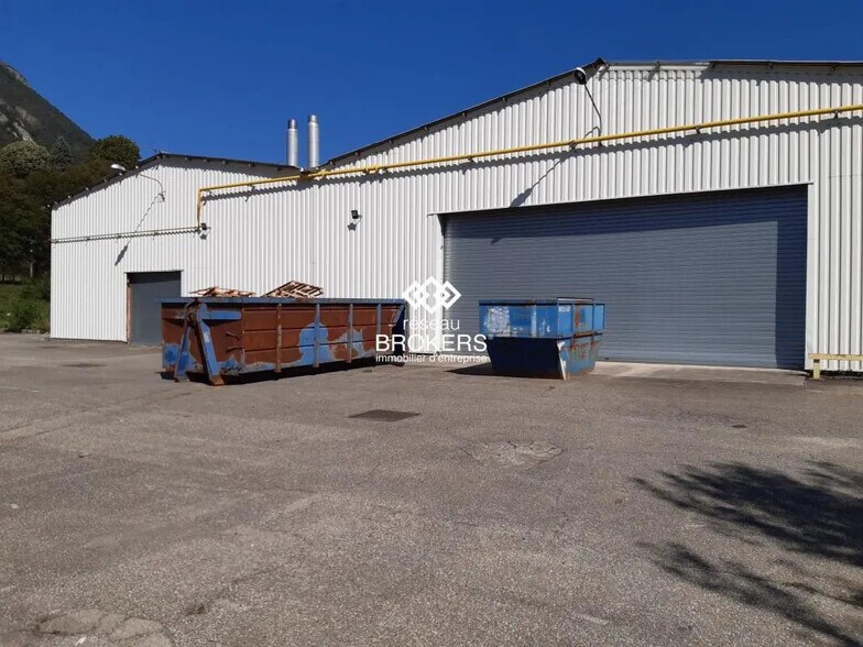 Industrial in Montmélian for lease - Building Photo - Image 1 of 4