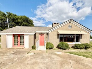 1811 S Gloster St, Tupelo, MS for lease Building Photo- Image 1 of 9
