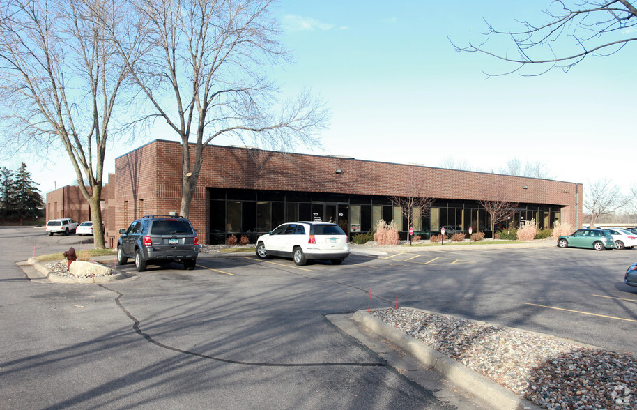 5500 Lincoln Dr, Edina, MN for lease - Primary Photo - Image 2 of 20