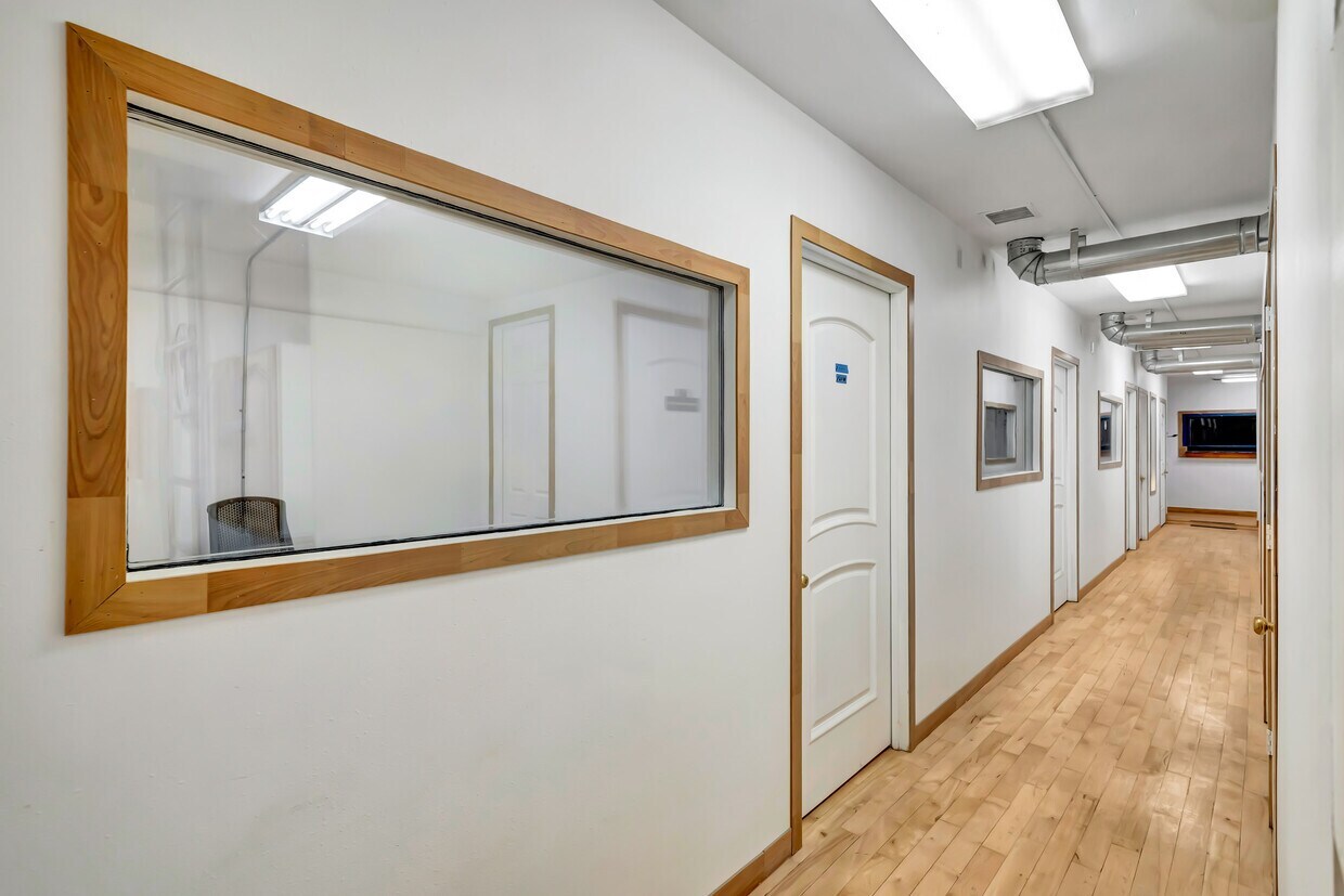 830 S Main St, Santa Ana, CA for lease Interior Photo- Image 1 of 6