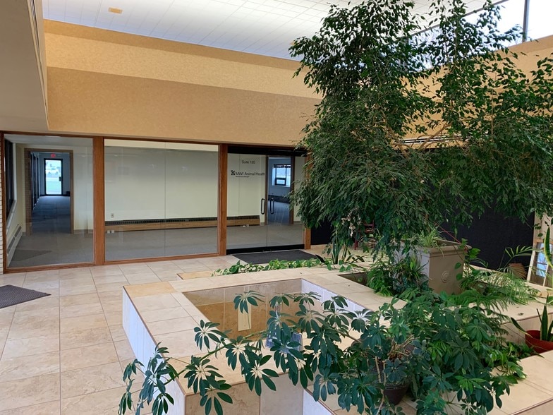 4240 Hickory Ln, Sioux City, IA for lease - Building Photo - Image 3 of 30