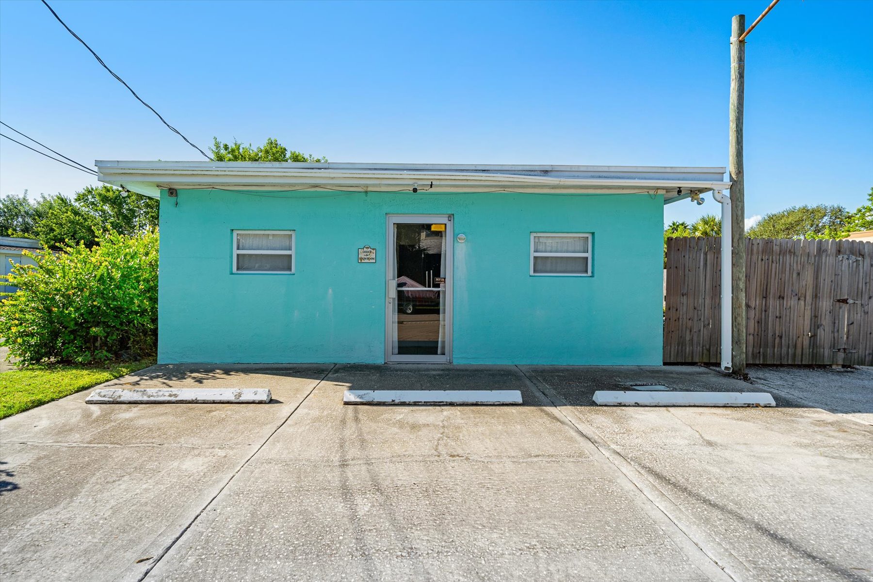 10 Francis St, Cocoa Beach, FL for lease Building Photo- Image 1 of 15