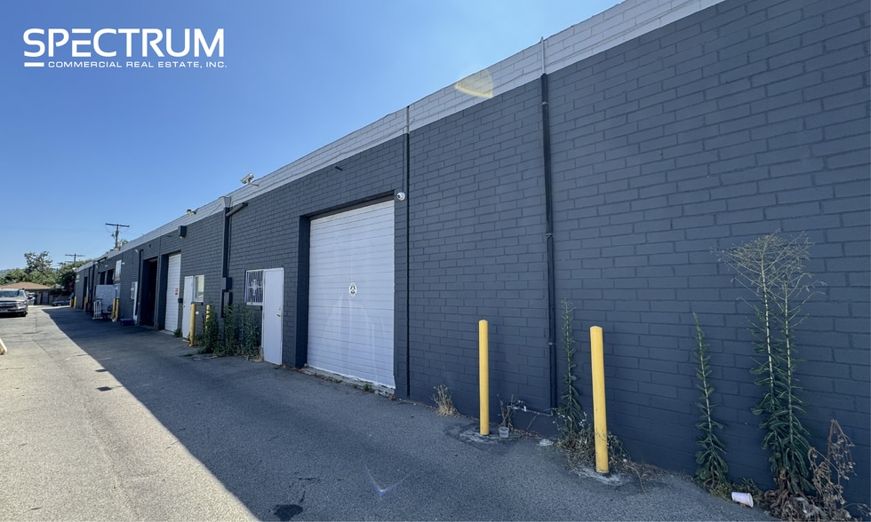 15115 Califa St, Van Nuys, CA for lease - Building Photo - Image 2 of 3