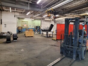 1050 Eagon St, Barberton, OH for lease Building Photo- Image 2 of 6