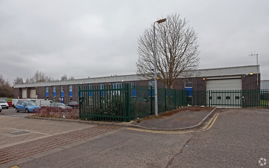James Watt Clos, Swindon for lease - Building Photo - Image 2 of 2