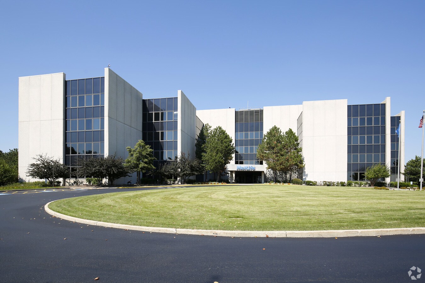 177 S Commons Dr, Aurora, IL 60504 Property Record