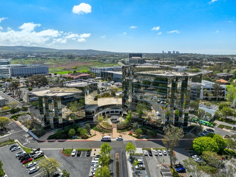 5000 Birch St, Newport Beach, CA for lease - Building Photo - Image 3 of 27