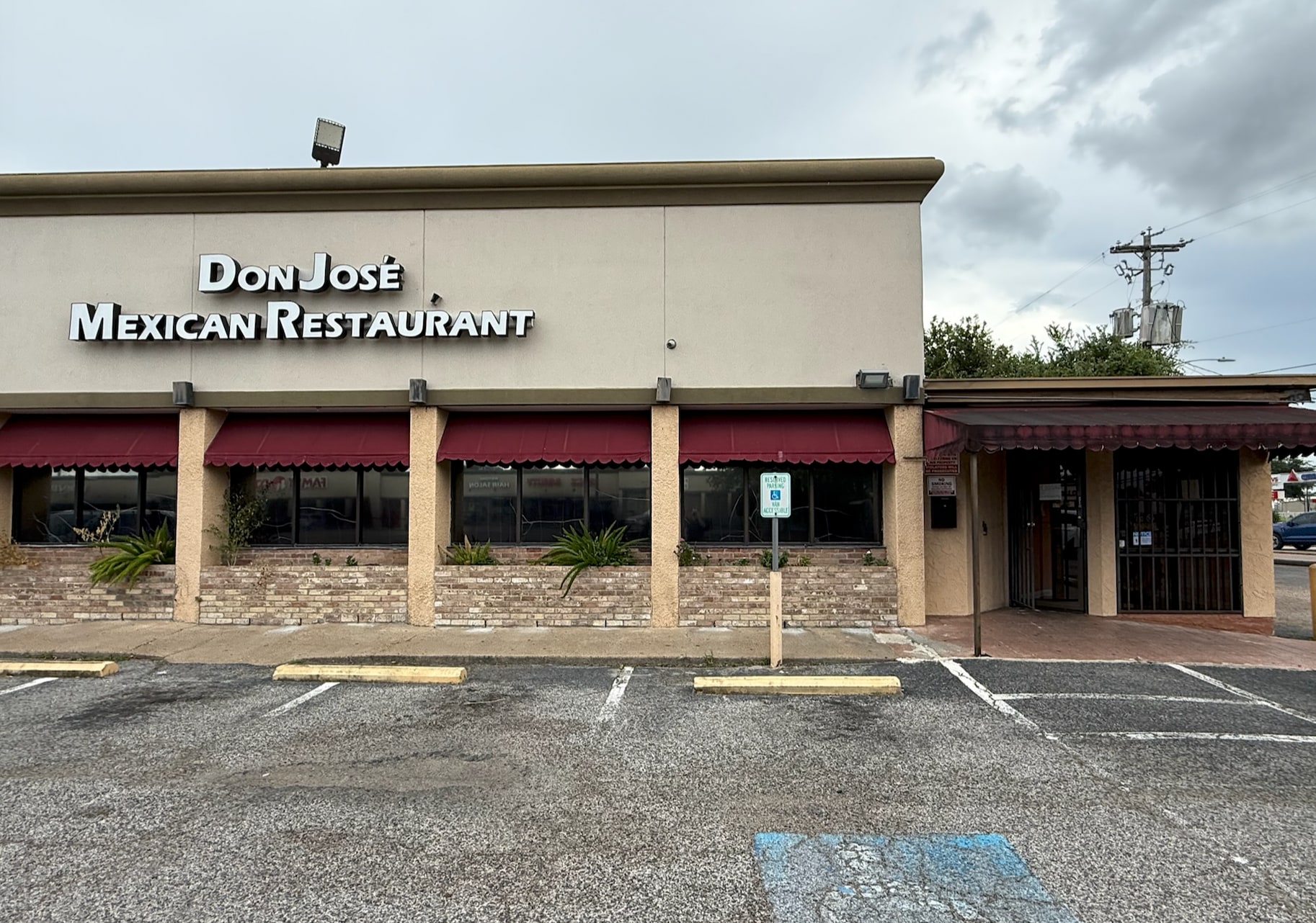 5305-5377 Antoine Dr, Houston, TX for lease Interior Photo- Image 1 of 11