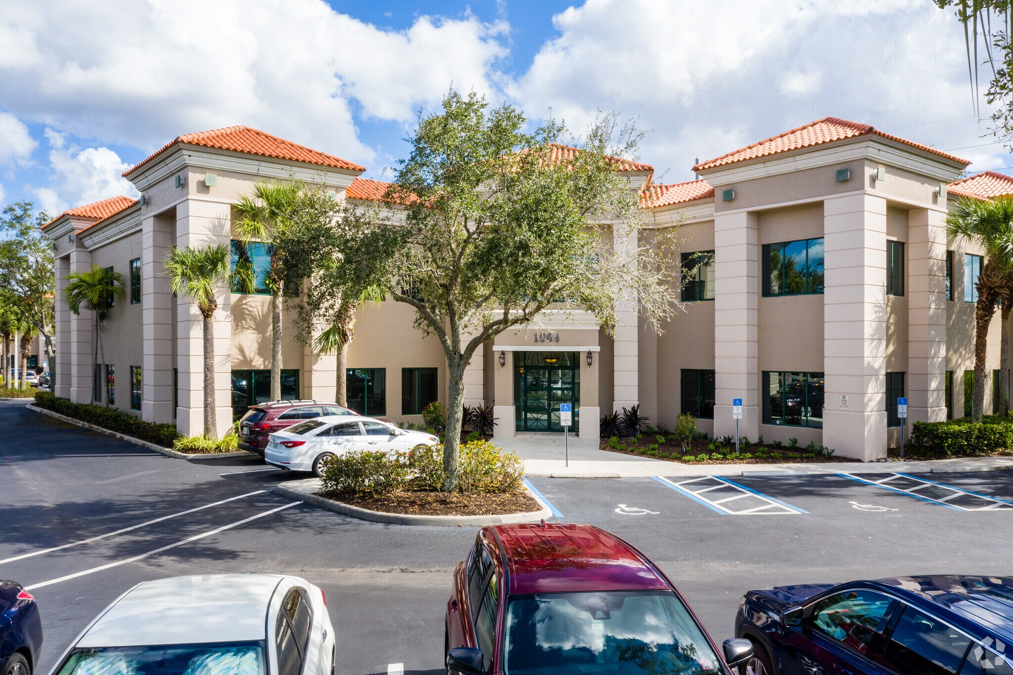 1016 Collier Center Way Naples Fl 34110 North Collier Corporate Center Loopnet 1016 Collier Center Way Naples Fl 34110 North Collier Corporate Center Loopnet