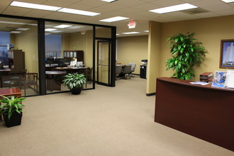 225 Water St, Jacksonville, FL for lease Interior Photo- Image 1 of 4