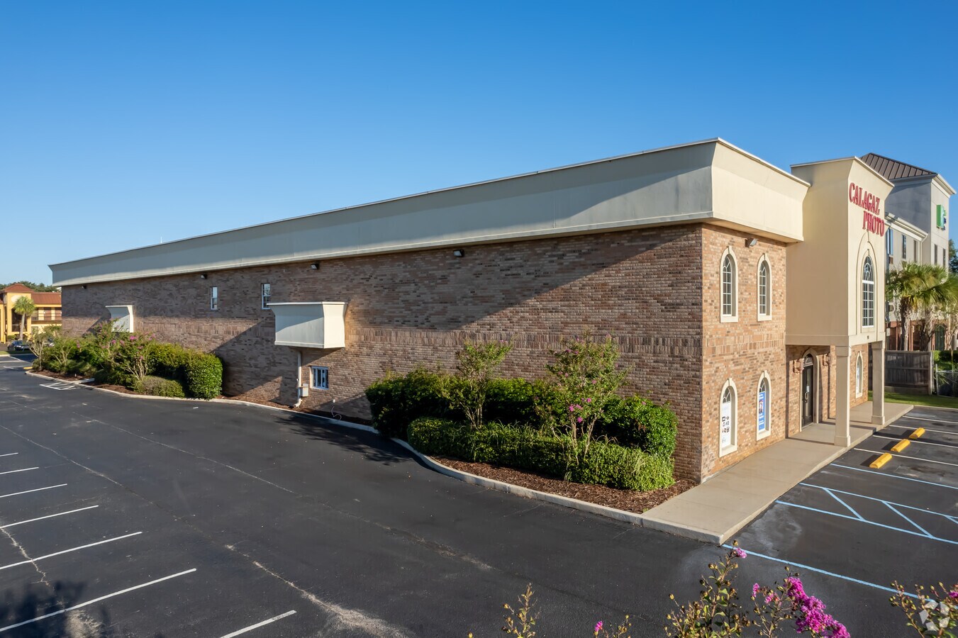 90 Springdale Blvd, Mobile, AL 36606